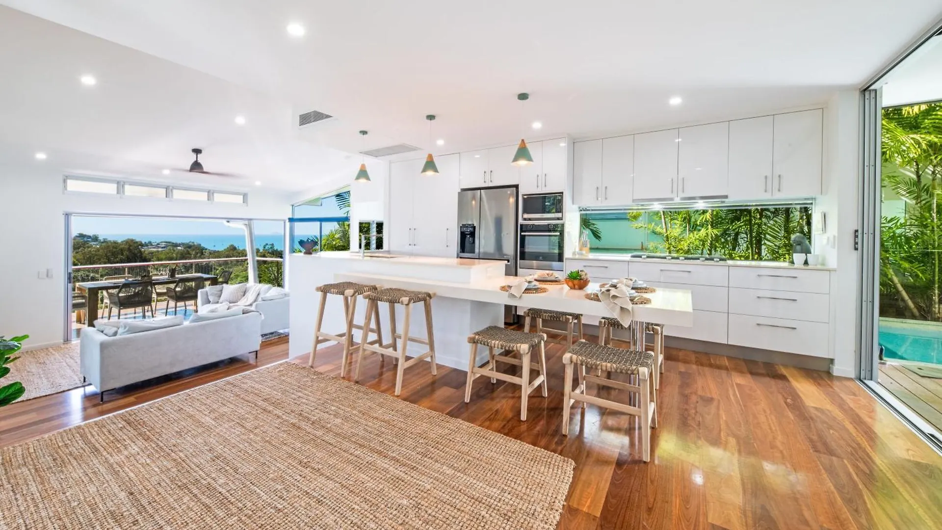 Bellevue Holiday Home - Airlie Beach